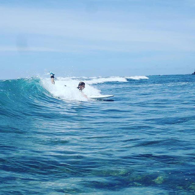 מלון אונה Tropical Surf House Okinawa מראה חיצוני תמונה
