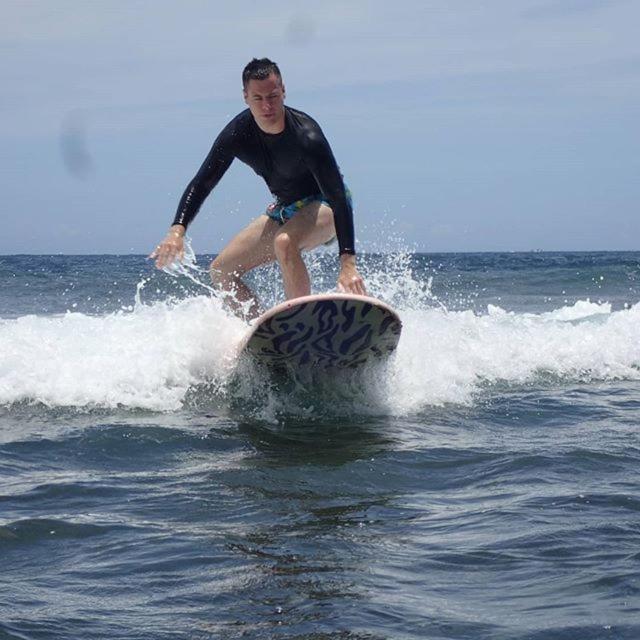 מלון אונה Tropical Surf House Okinawa מראה חיצוני תמונה