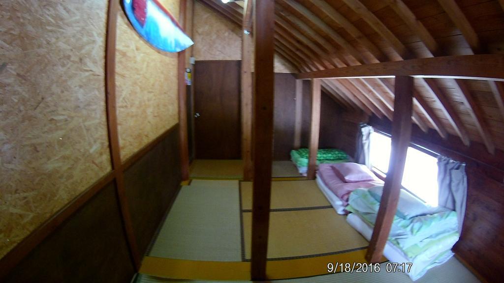מלון אונה Tropical Surf House Okinawa מראה חיצוני תמונה