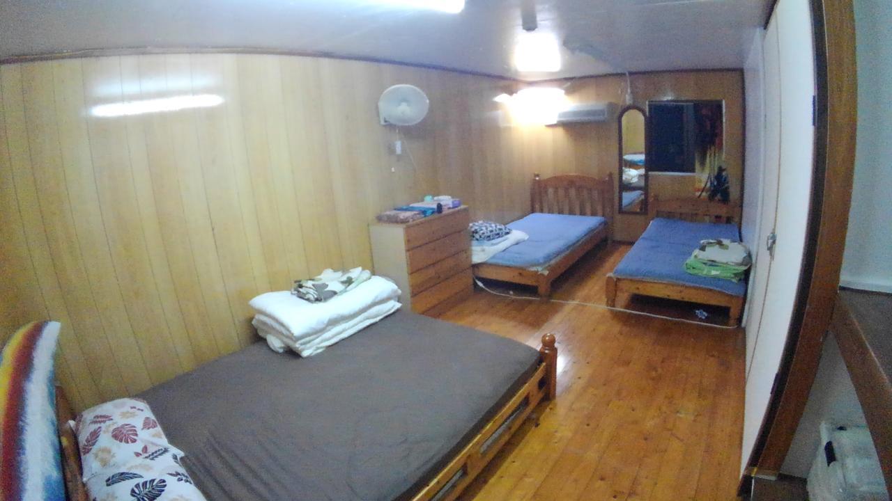 מלון אונה Tropical Surf House Okinawa מראה חיצוני תמונה