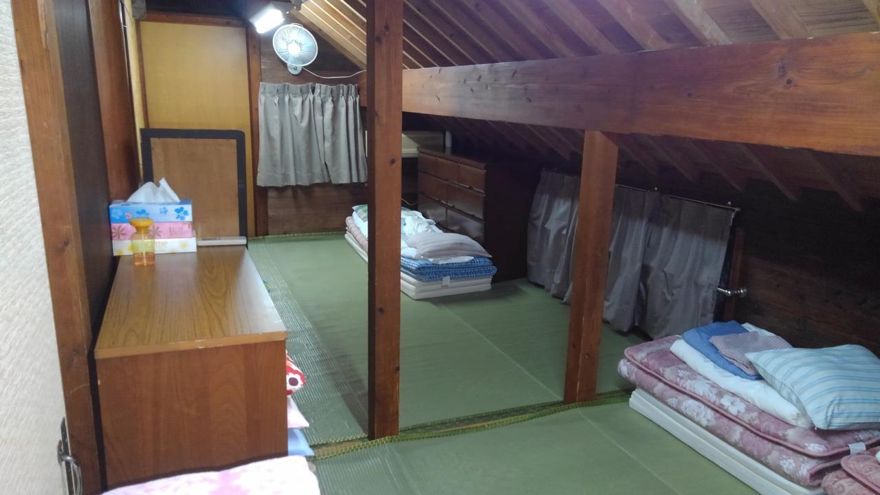 מלון אונה Tropical Surf House Okinawa מראה חיצוני תמונה