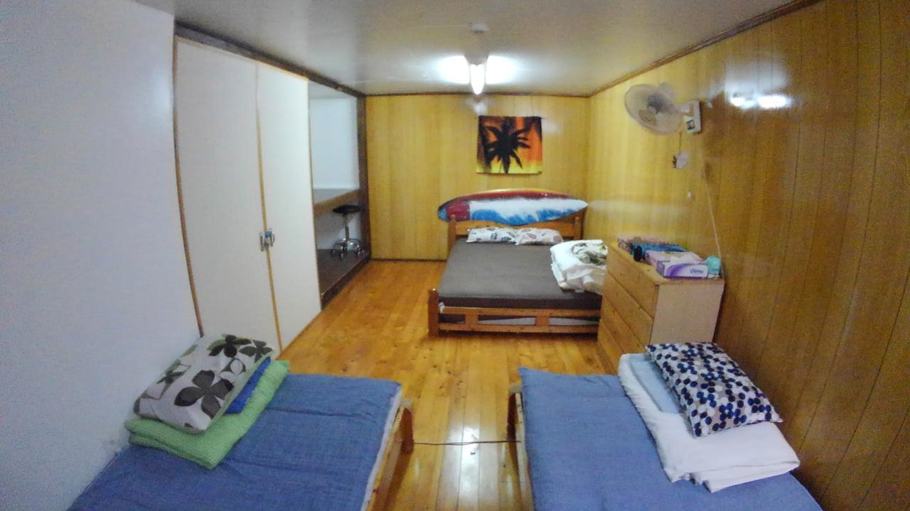 מלון אונה Tropical Surf House Okinawa מראה חיצוני תמונה