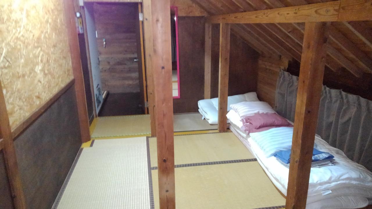 מלון אונה Tropical Surf House Okinawa מראה חיצוני תמונה