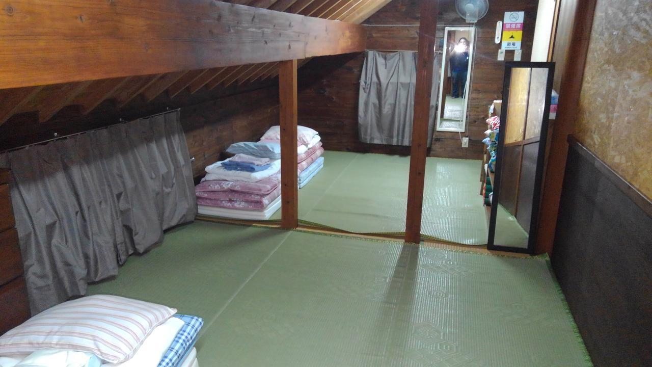 מלון אונה Tropical Surf House Okinawa מראה חיצוני תמונה